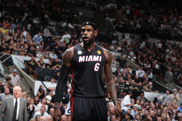 建截然不同 建截然不同